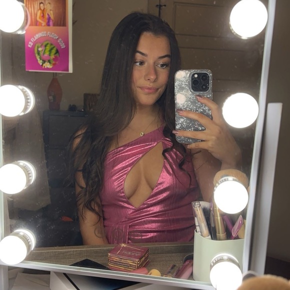 Meet your Posher, Reese - Picture 1 of 1